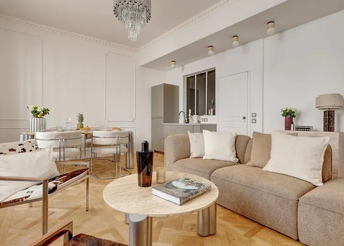 La De Luxe Saint Germain Paris