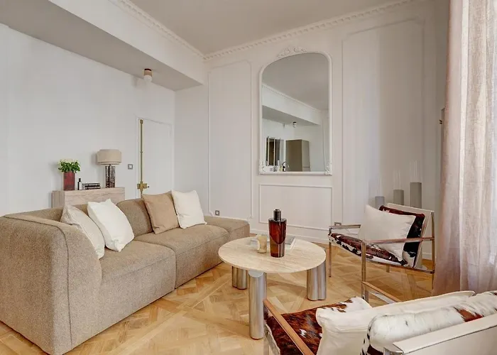 La De Luxe Saint Germain Paris