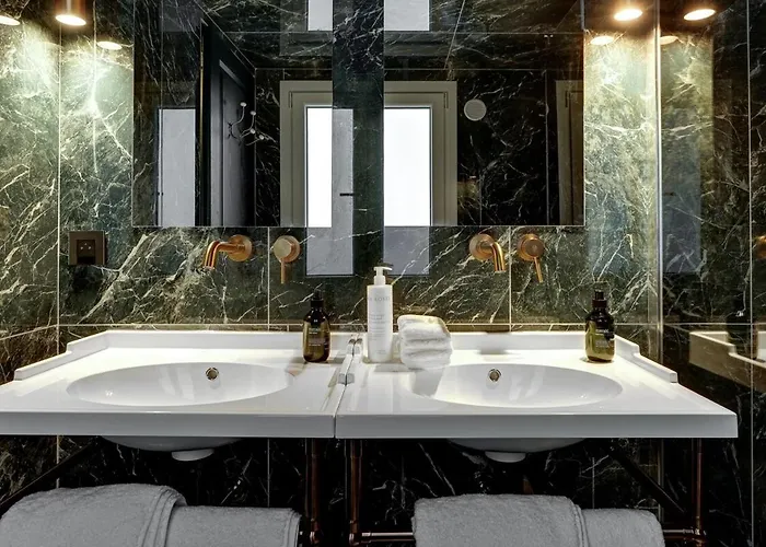 La De Luxe Saint Germain * Paris